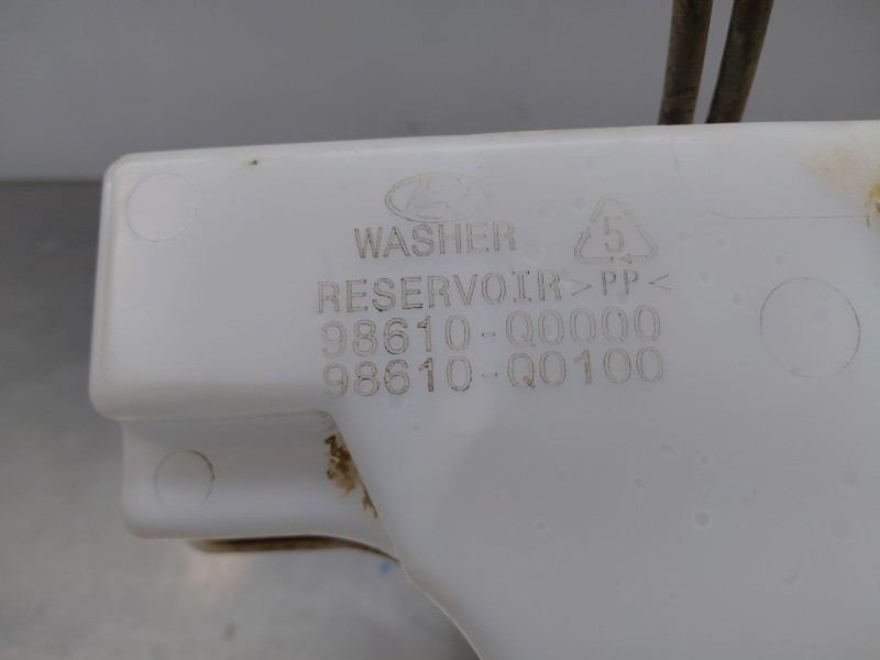 Recambio de deposito limpia para hyundai i20 iii active referencia OEM IAM   