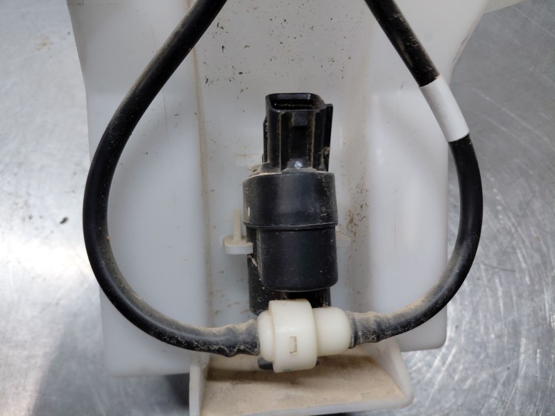 Recambio de deposito limpia para hyundai i20 iii active referencia OEM IAM   