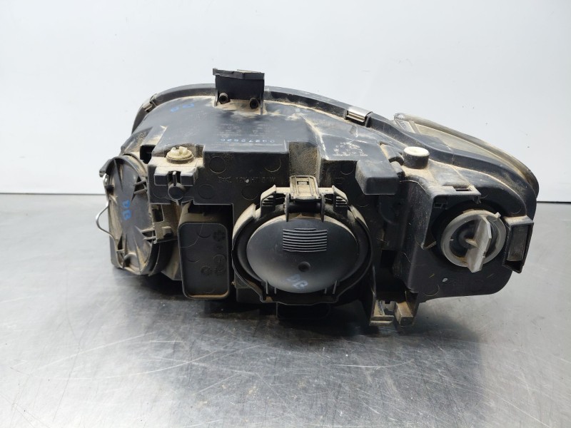Recambio de faro derecho para audi a4 avant (8e) confort referencia OEM IAM   