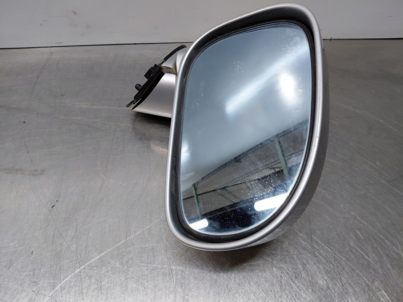 Recambio de retrovisor derecho para ssangyong rodius premium referencia OEM IAM 7892121121SAF  