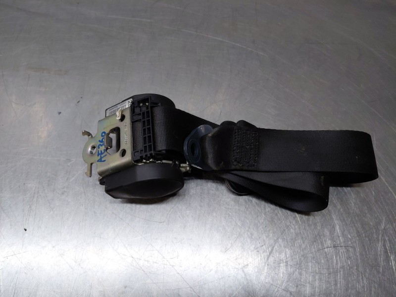 Recambio de cinturon seguridad trasero derecho para peugeot 207 urban referencia OEM IAM 8975X4  