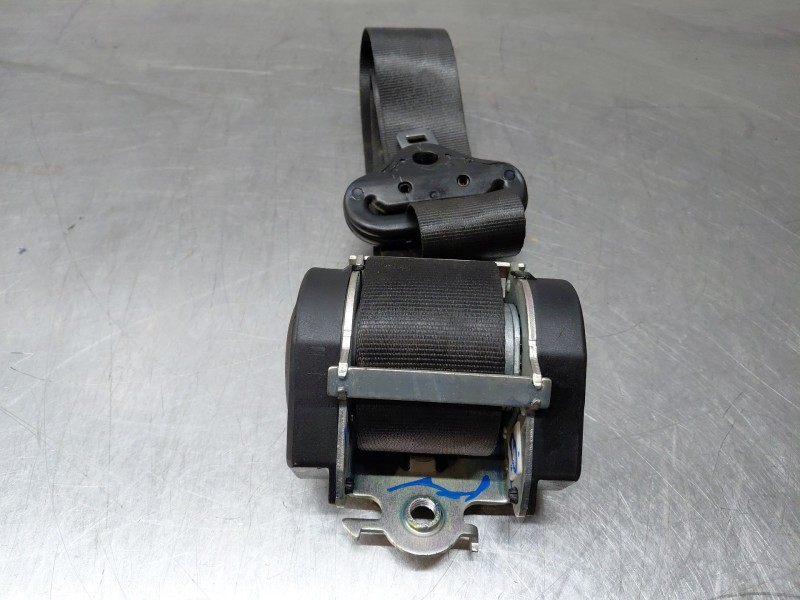Recambio de cinturon seguridad trasero derecho para peugeot 207 urban referencia OEM IAM 8975X4  