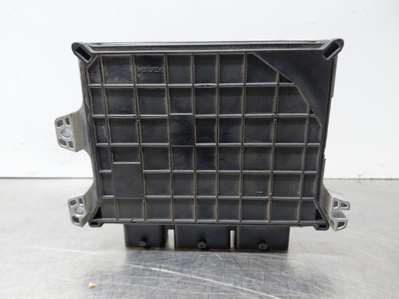 Recambio de centralita motor uce para nissan x-trail t32 tekna referencia OEM IAM   