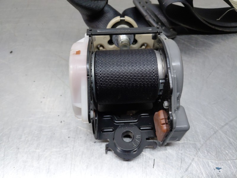 Recambio de cinturon seguridad trasero izquierdo para nissan x-trail t32 tekna referencia OEM IAM   