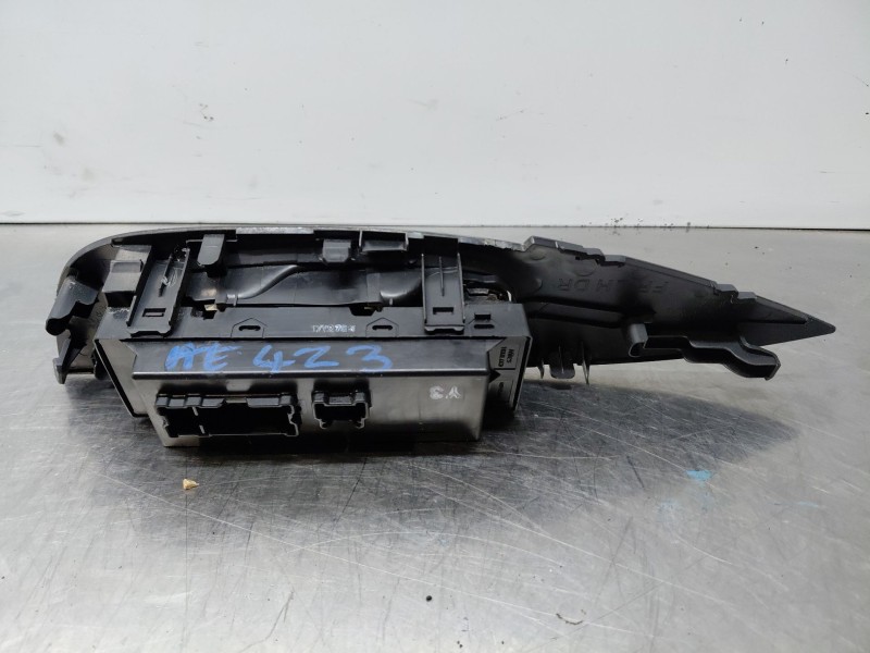 Recambio de mando elevalunas delantero izquierdo para nissan x-trail t32 tekna referencia OEM IAM   