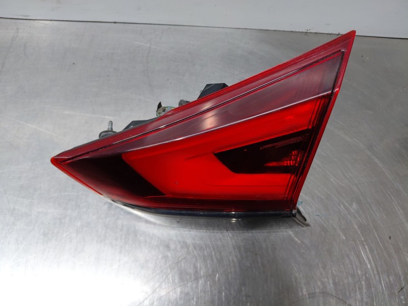 Recambio de piloto trasero derecho interior para nissan x-trail t32 tekna referencia OEM IAM   