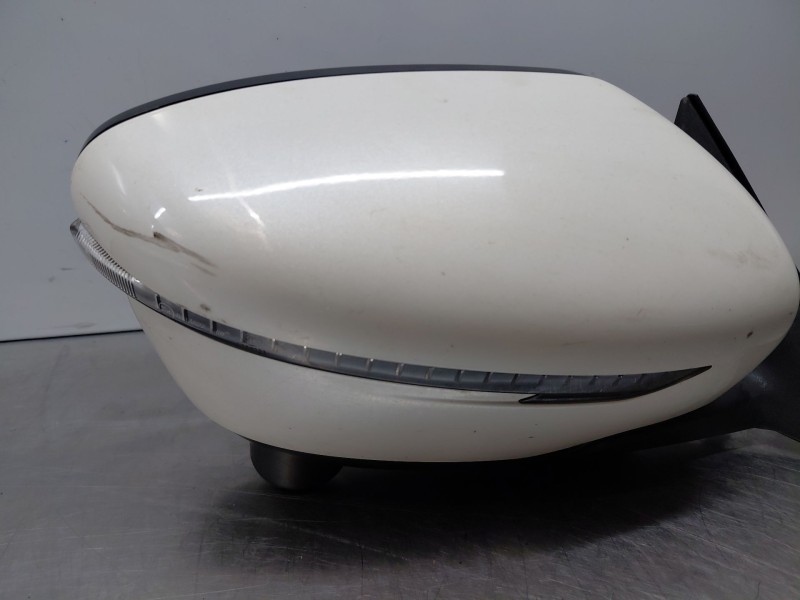 Recambio de retrovisor derecho para nissan x-trail t32 tekna referencia OEM IAM   