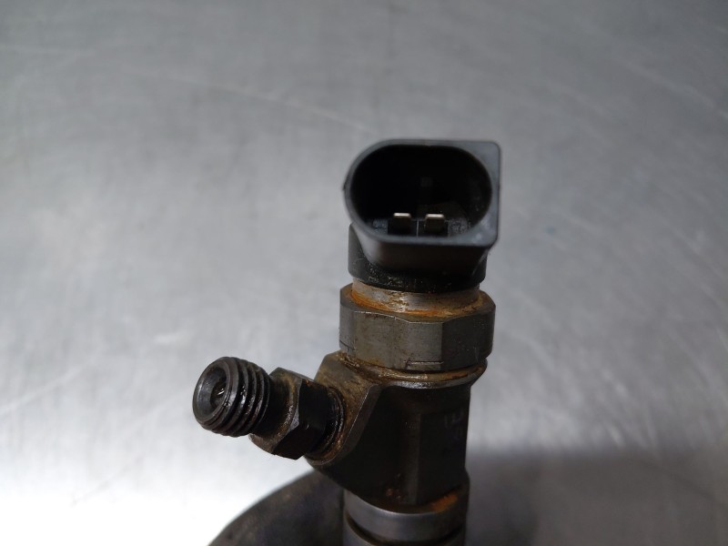 Recambio de inyector para bmw 5 (e60) 530 d referencia OEM IAM   
