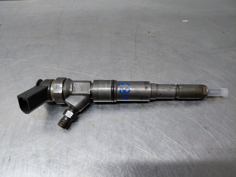 Recambio de inyector para bmw 5 (e60) 530 d referencia OEM IAM   
