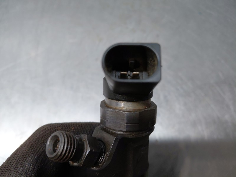 Recambio de inyector para bmw 5 (e60) 530 d referencia OEM IAM   