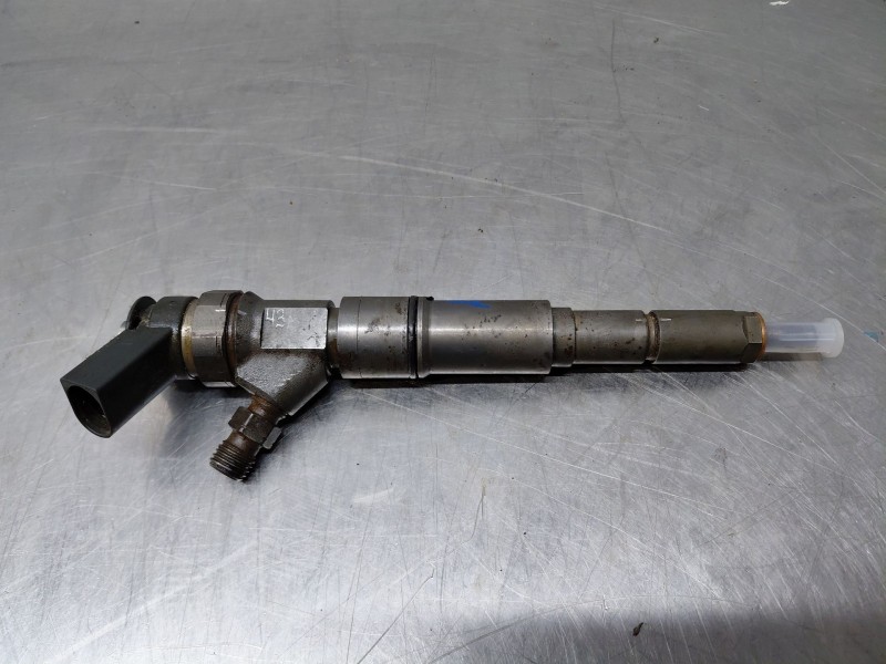 Recambio de inyector para bmw 5 (e60) 530 d referencia OEM IAM   