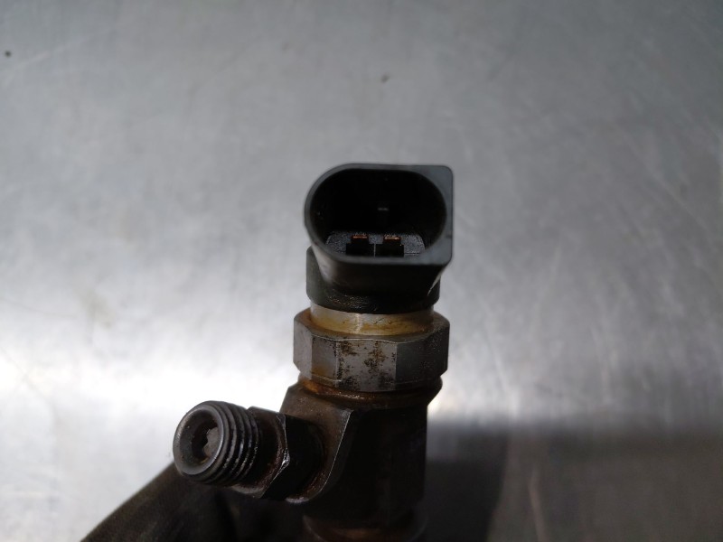 Recambio de inyector para bmw 5 (e60) 530 d referencia OEM IAM   