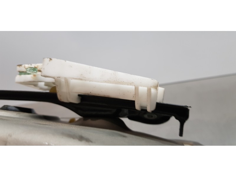 Recambio de elevalunas trasero derecho para skoda octavia berlina (1z3) rs referencia OEM IAM 1Z0839462A   Recambio de elevalunas trasero derecho para skoda octavia berlina (1z3) rs referencia OEM IAM 1Z0839462A