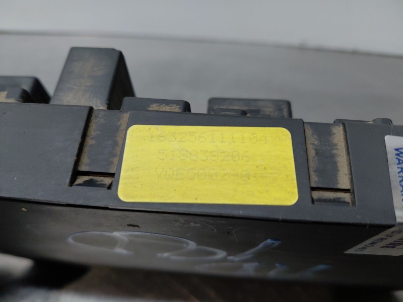 Recambio de caja reles / fusibles para land rover range rover (lm) td6 hse referencia OEM IAM   