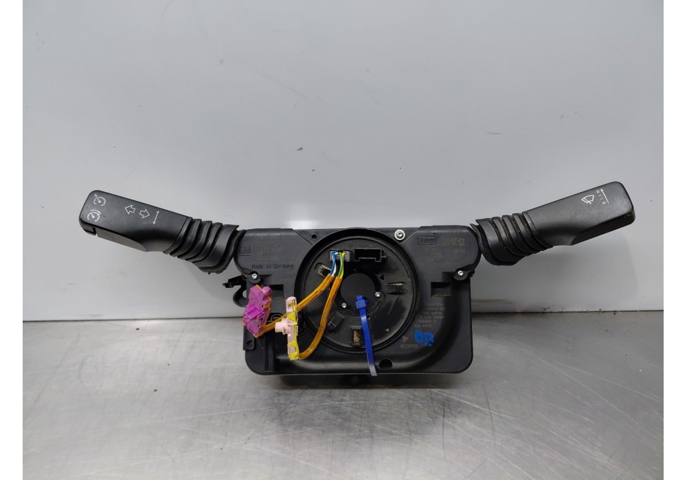 Recambio de mando multifuncion para opel zafira / zafira family b (a05) 1.9 cdti (m75) referencia OEM IAM   