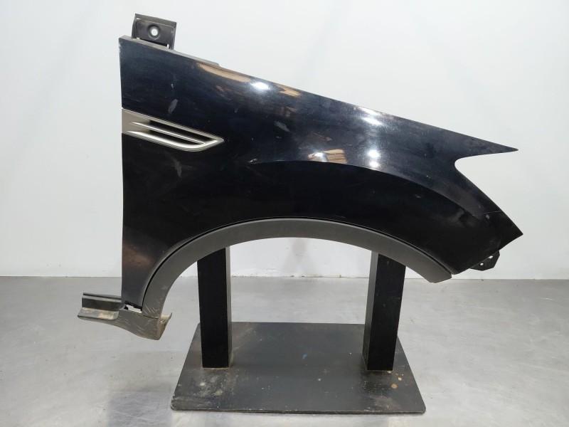 Recambio de aleta delantera derecha para ford kuga i 2.0 tdci referencia OEM IAM   