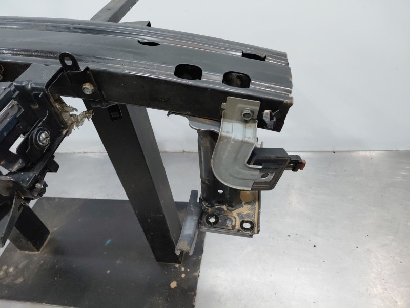 Recambio de refuerzo paragolpes delantero para nissan x-trail (t32) acenta referencia OEM IAM   