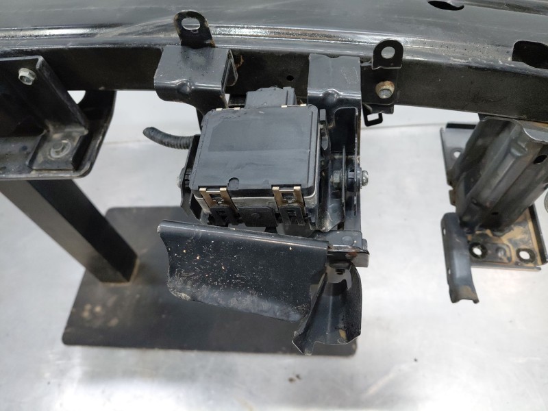 Recambio de refuerzo paragolpes delantero para nissan x-trail (t32) acenta referencia OEM IAM   