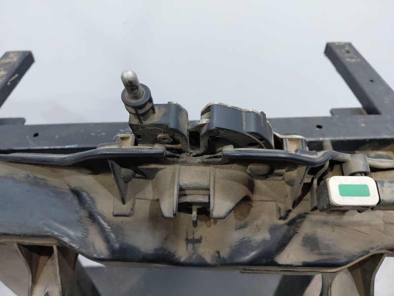 Recambio de panel frontal para ford kuga i 2.0 tdci referencia OEM IAM   