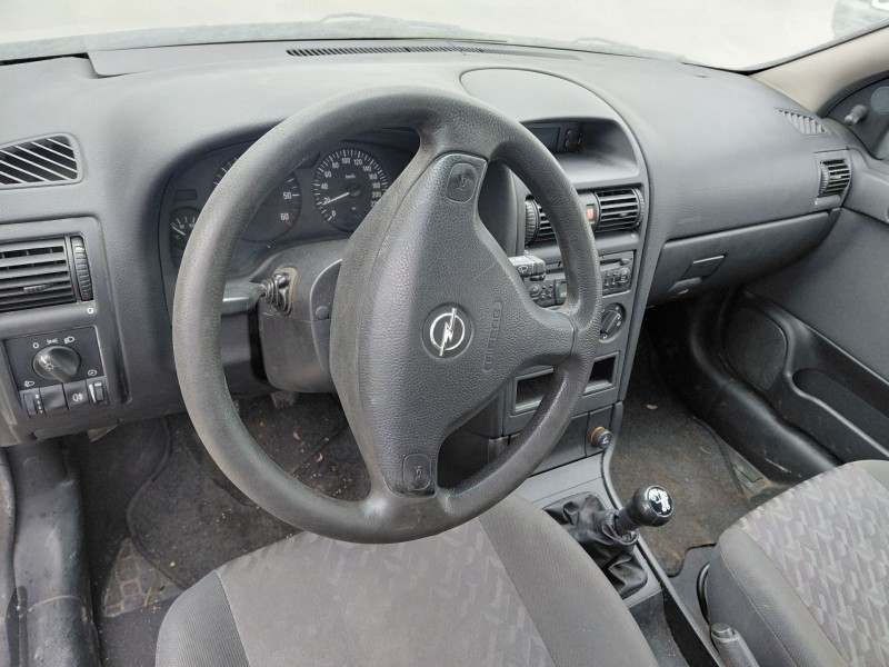 opel astra g hatchback (t98) del año 2003
