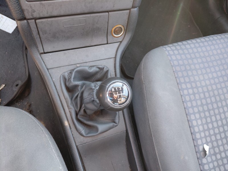 opel astra g hatchback (t98) del año 2003