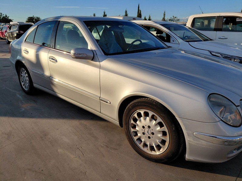 mercedes-benz clase e (w211) del año 2004
