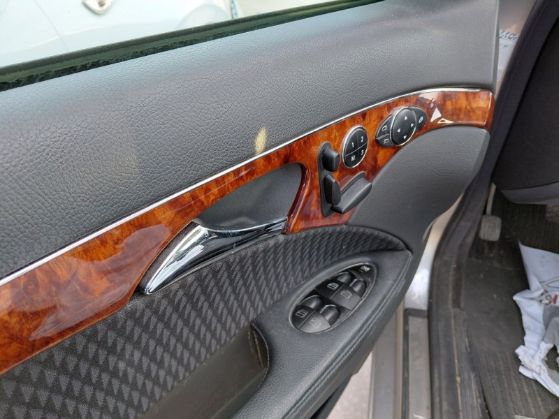 mercedes-benz clase e (w211) del año 2004