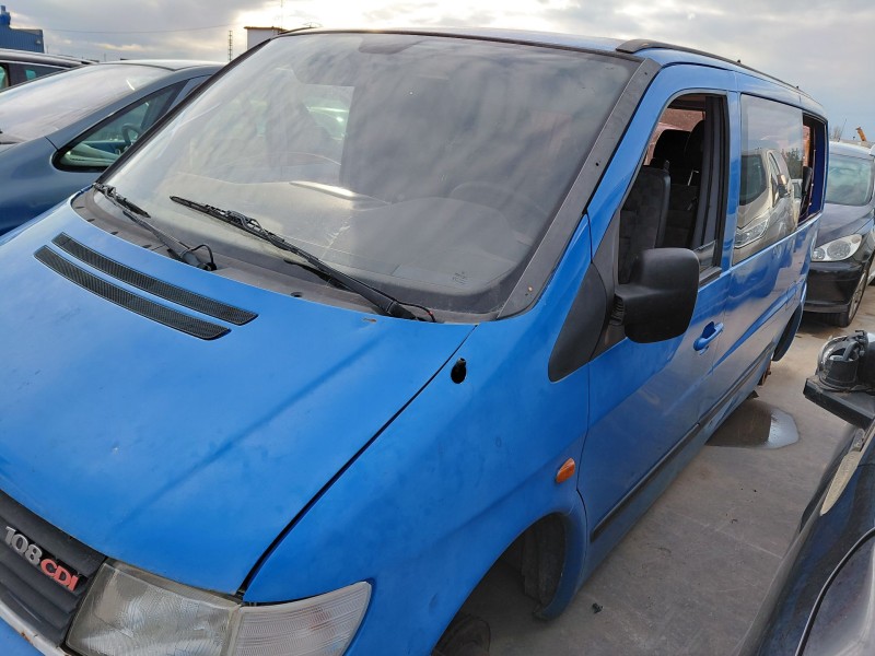 mercedes-benz vito autobús (w638) del año 2000