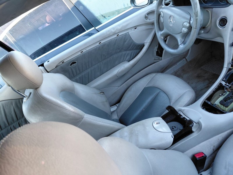 mercedes-benz clk (c209) del año 2004