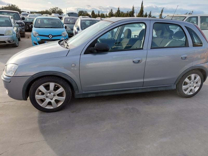 opel corsa c (x01) del año 2006