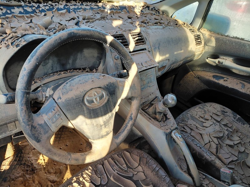 toyota auris (_e15_) del año 2007