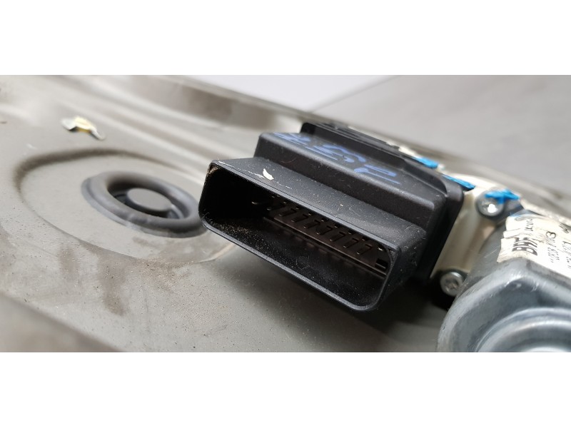 Recambio de elevalunas trasero derecho para skoda octavia berlina (1z3) rs referencia OEM IAM 1Z0839462A   Recambio de elevalunas trasero derecho para skoda octavia berlina (1z3) rs referencia OEM IAM 1Z0839462A