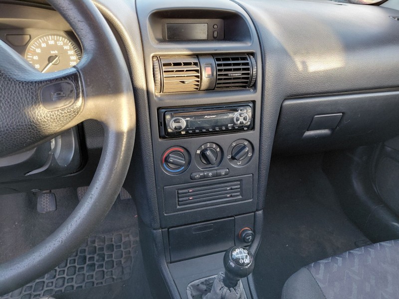 opel astra g hatchback (t98) del año 2002