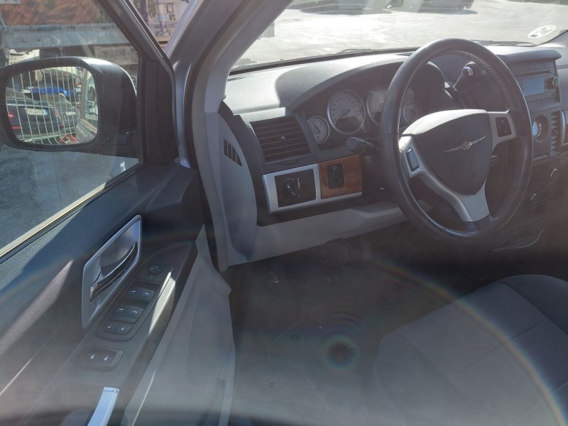 chrysler grand voyager v (rt) del año 2008