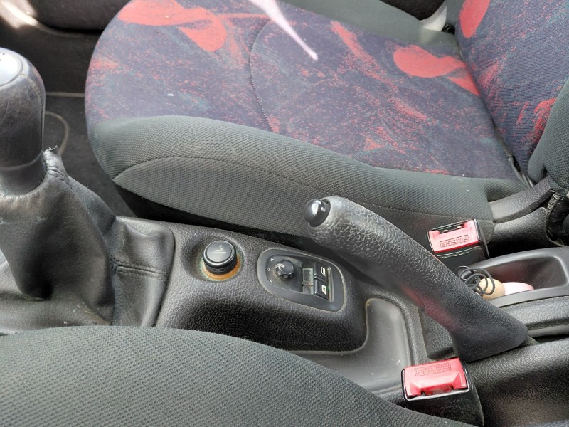 peugeot 206 hatchback (2a/c) del año 2000