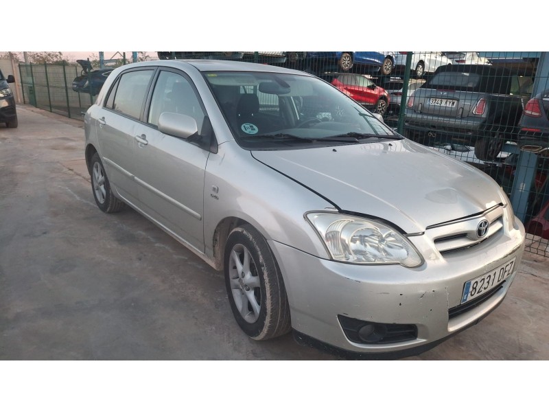 toyota corolla (_e12_) del año 2005