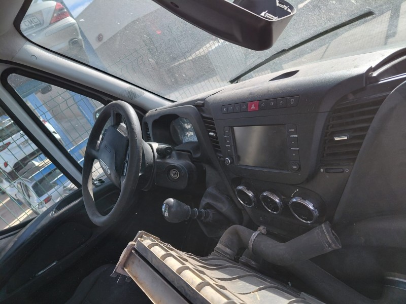 iveco daily vi caja/chasis del año 2015