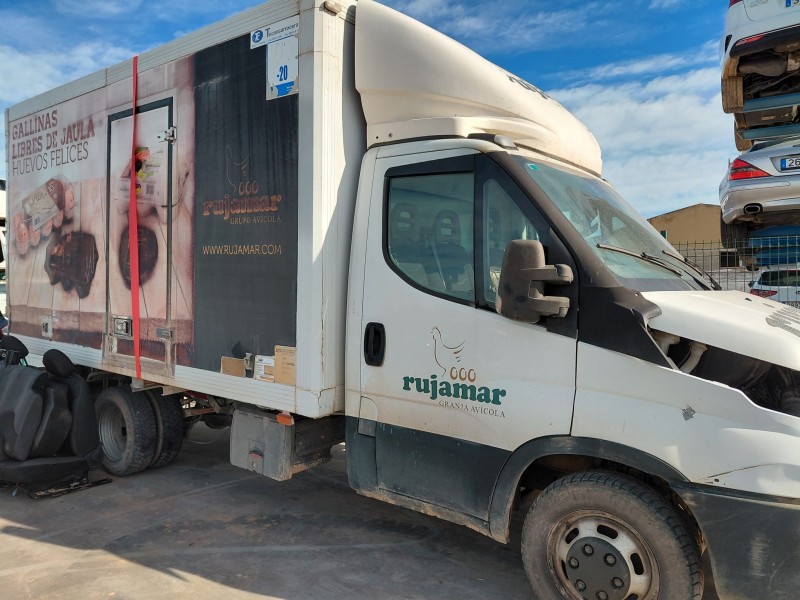 iveco daily vi caja/chasis del año 2015