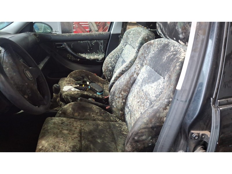 seat leon (1m1) del año 2002