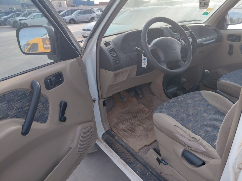 nissan terrano ii (r20) del año 2000