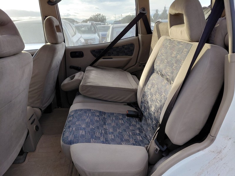 nissan terrano ii (r20) del año 2000