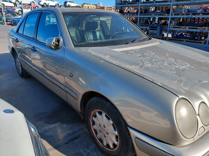 mercedes-benz clase e (w210) del año 1998