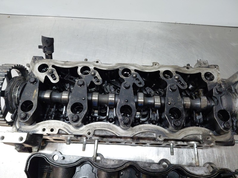 Recambio de culata para chevrolet captiva (c100, c140) 2.0 d 4wd referencia OEM IAM 96440128  