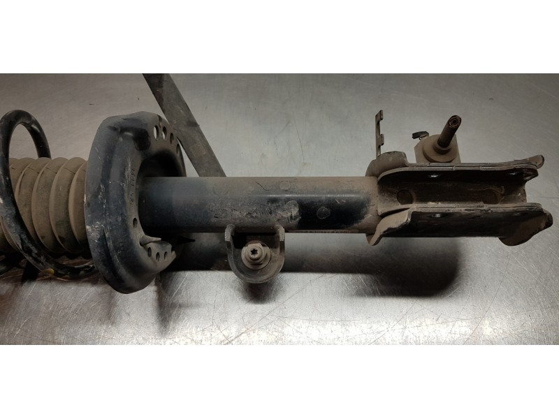 Recambio de amortiguador trasero derecho para jeep renegade limited 4x2 referencia OEM IAM 52139439  