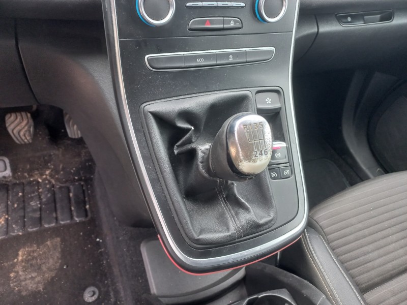 renault scenic iv del año 2019