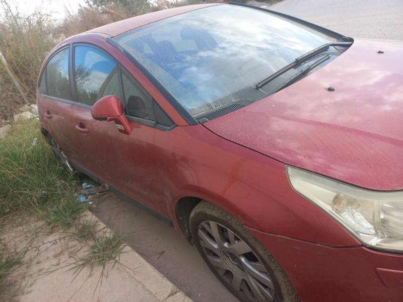 citroën c4 berlina del año 2005