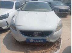 volvo v40 del año 2013