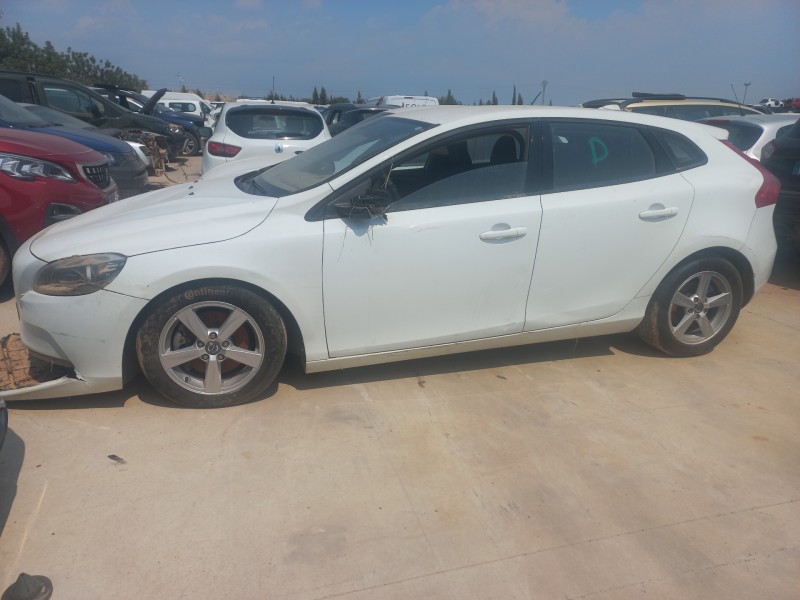 volvo v40 del año 2013