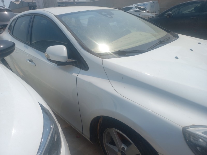 volvo v40 del año 2013