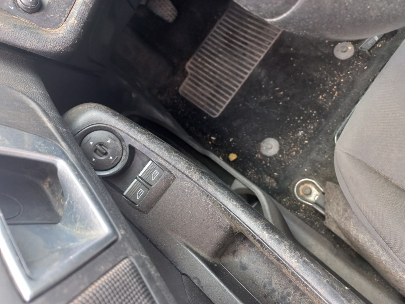 ford fiesta (ccn) del año 2012